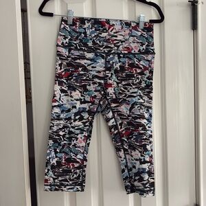 Lululemon capri work out pants